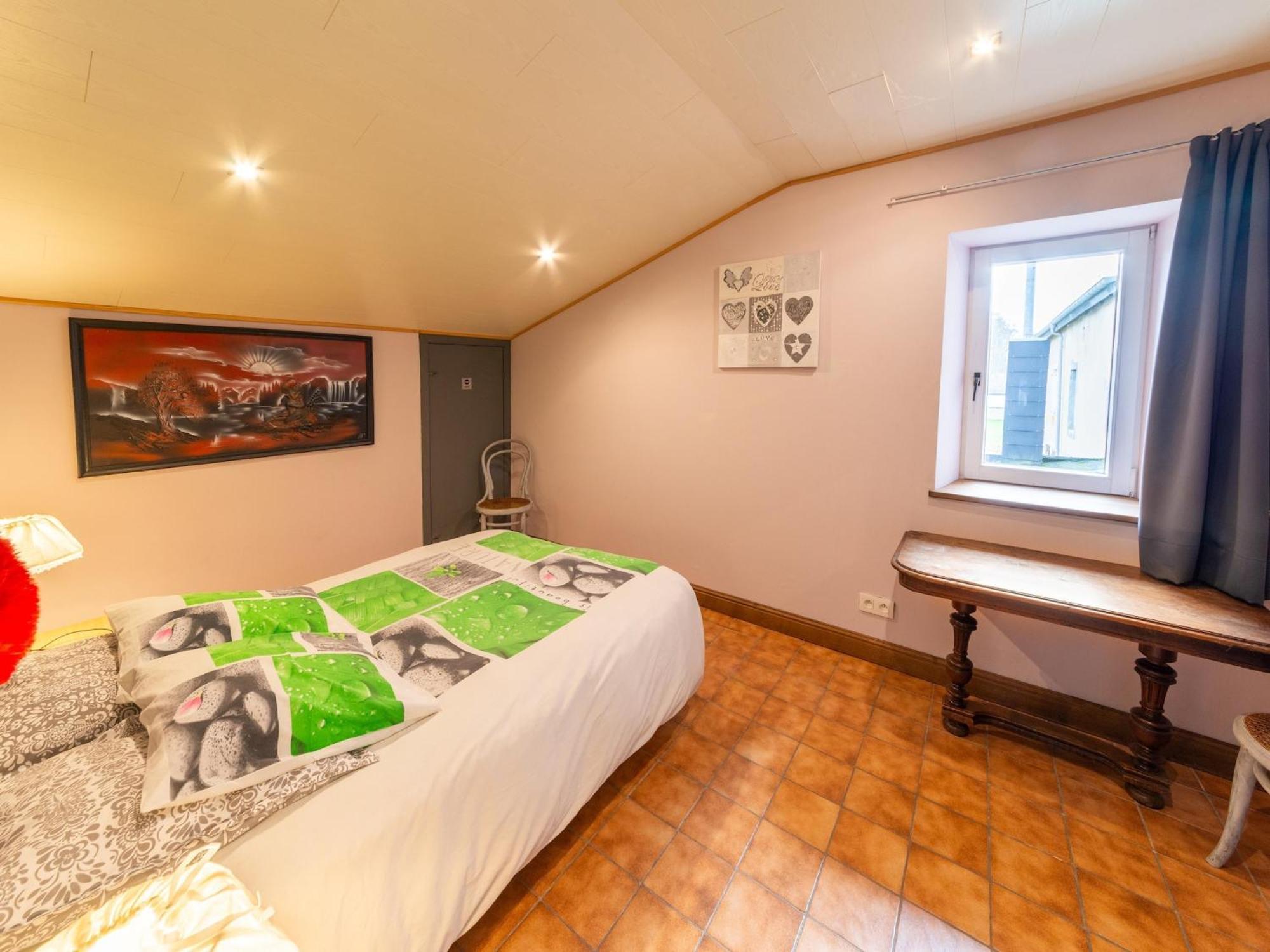 Holiday Home With Bubble Bath Florenville Extérieur photo