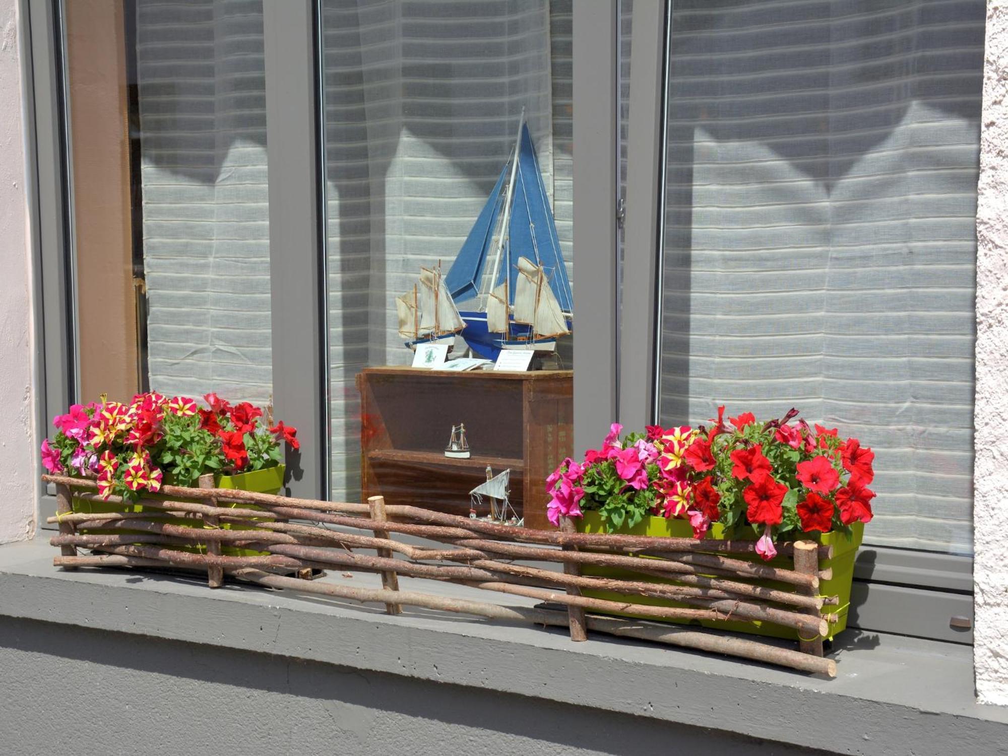 Holiday Home With Bubble Bath Florenville Extérieur photo